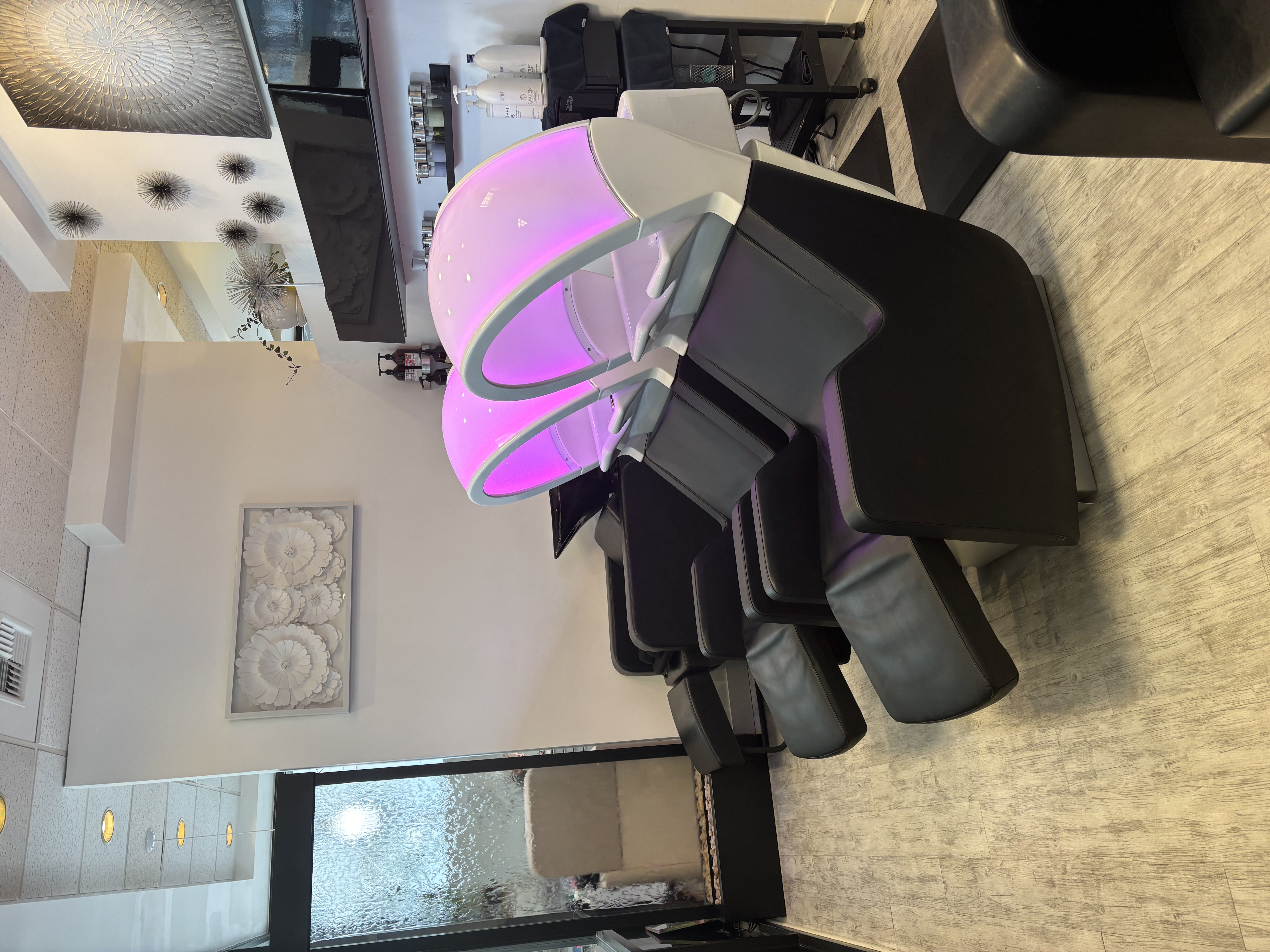 Plaza Salon gallery photo 4